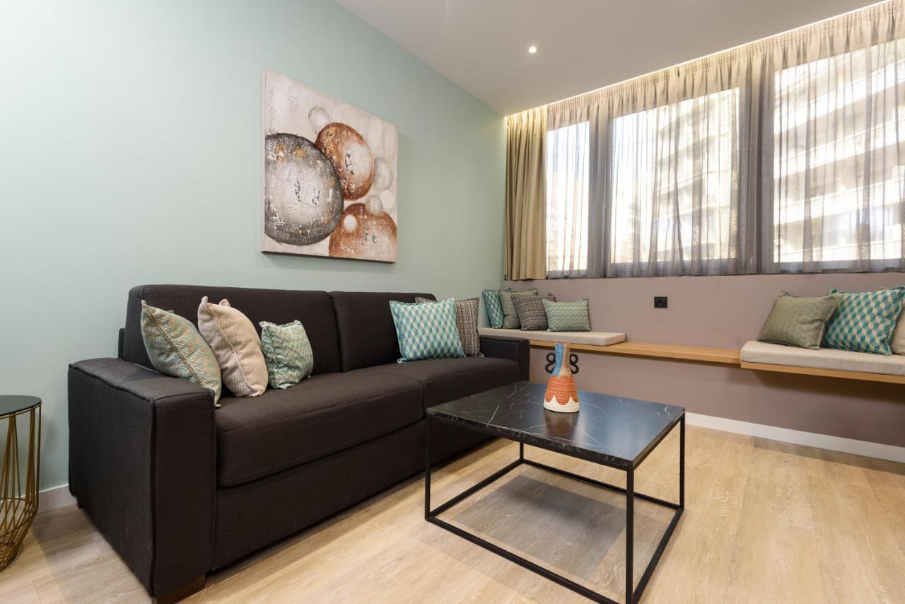 Crossroads Athens By Yha Apartamento Exterior foto