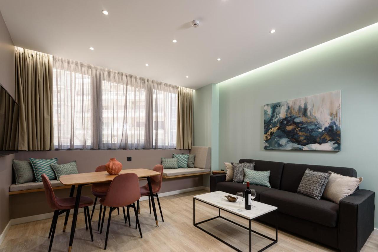 Crossroads Athens By Yha Apartamento Exterior foto