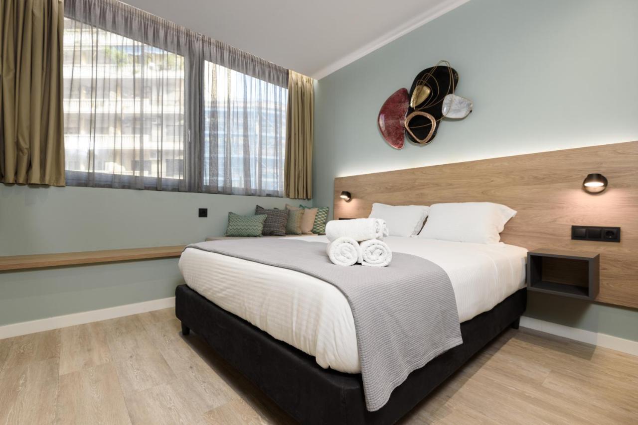 Crossroads Athens By Yha Apartamento Exterior foto