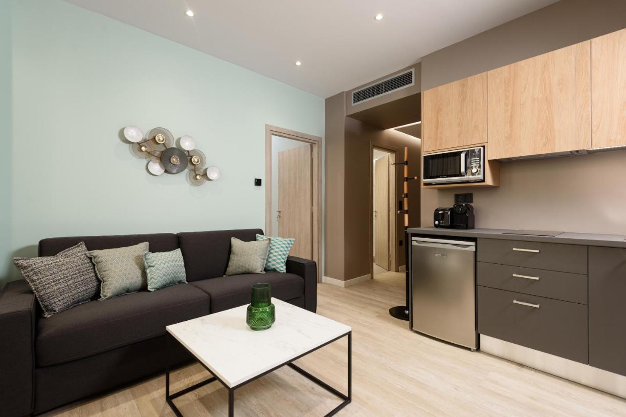 Crossroads Athens By Yha Apartamento Exterior foto