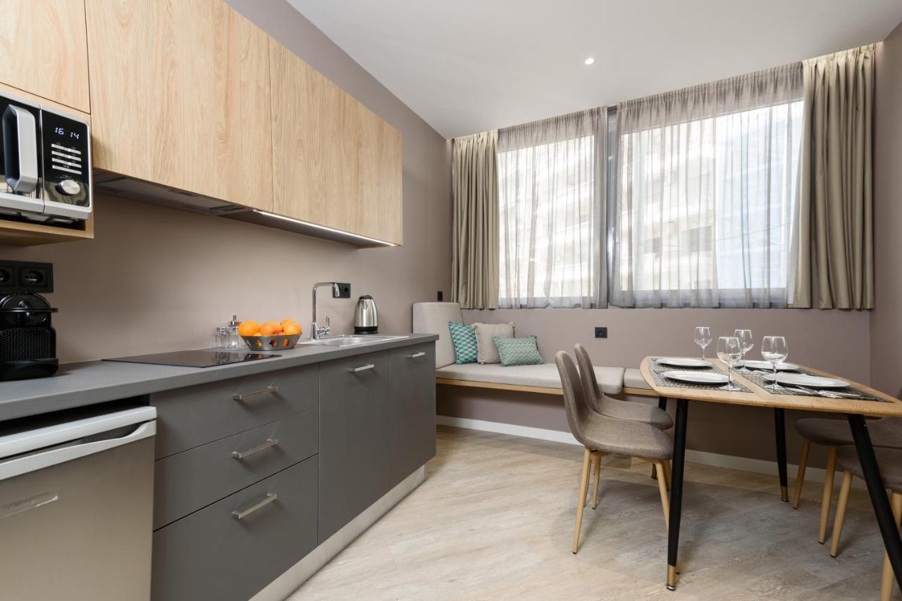 Crossroads Athens By Yha Apartamento Exterior foto