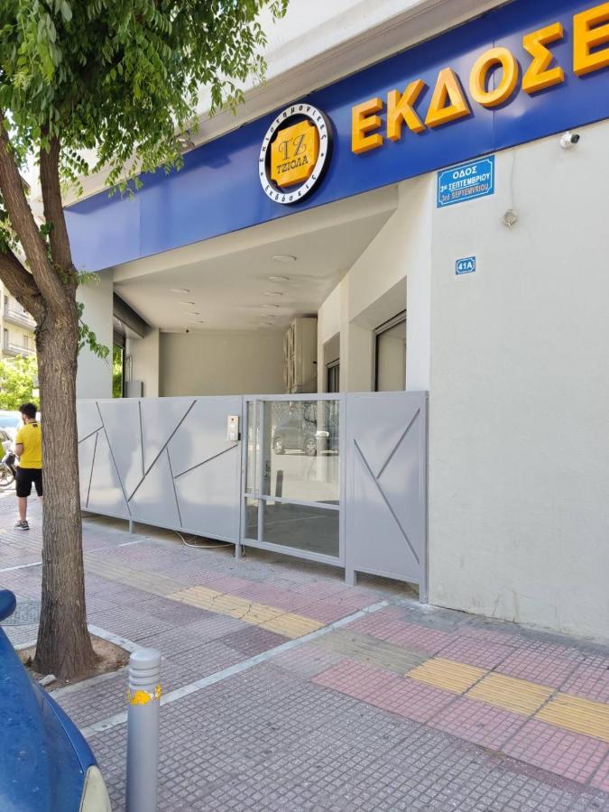 Crossroads Athens By Yha Apartamento Exterior foto